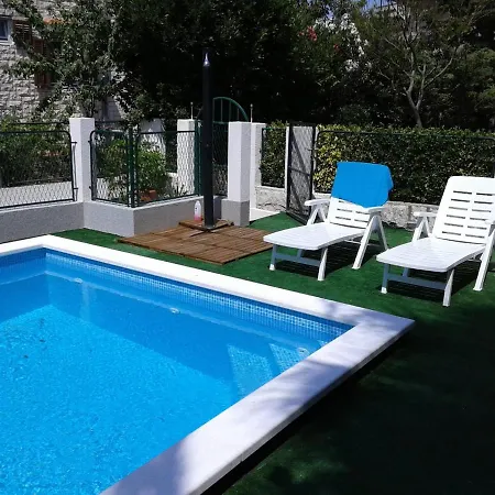 Kuca/Apartman S Bazenom