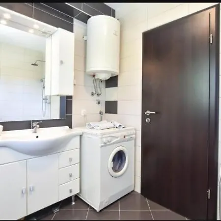 Kuca/Apartman S Bazenom *
